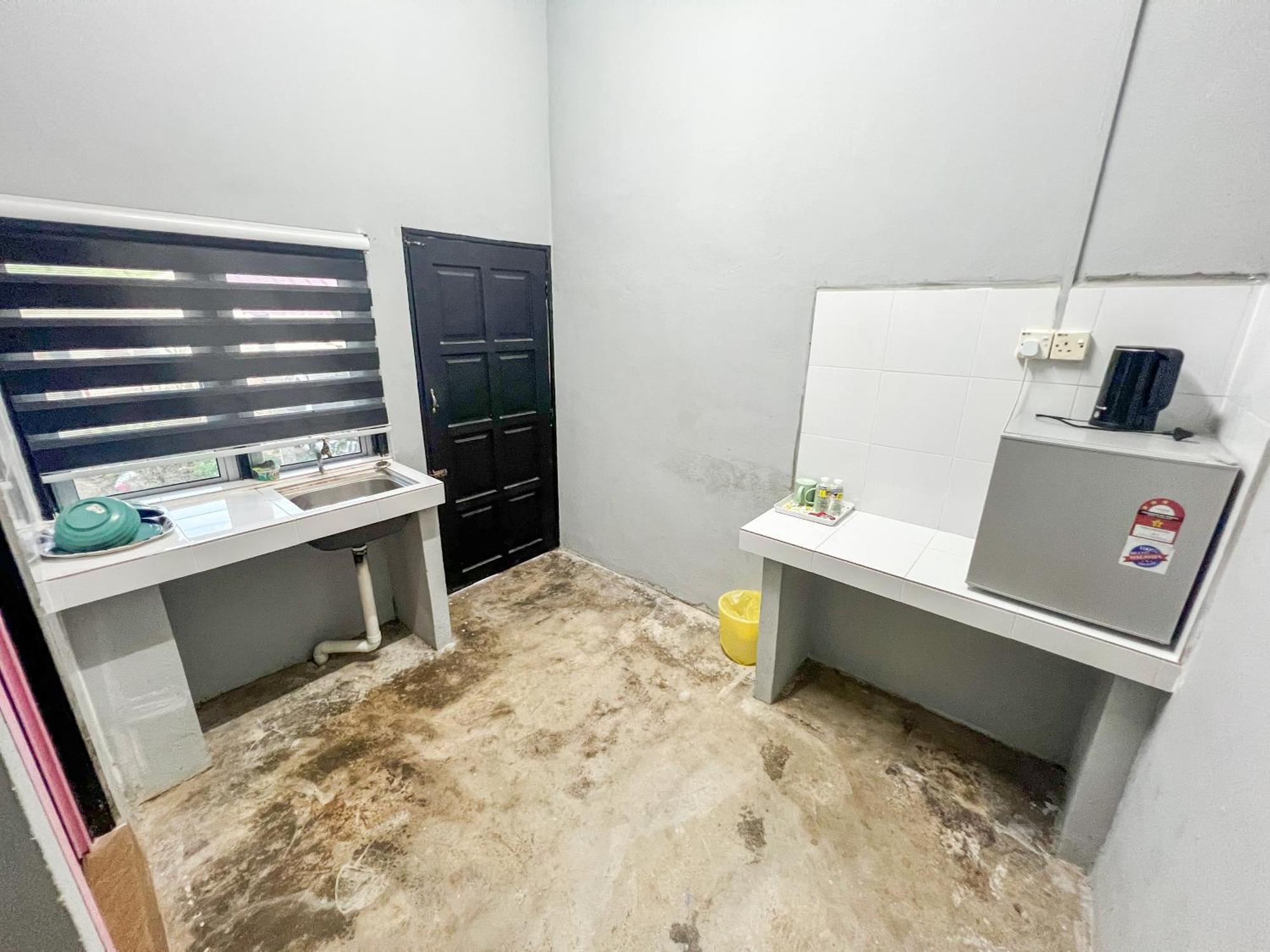Budget Rest House פדנג בסר מראה חיצוני תמונה